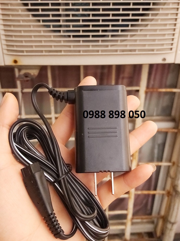 sạc máy cạo râu Panasonic ES-LT20
