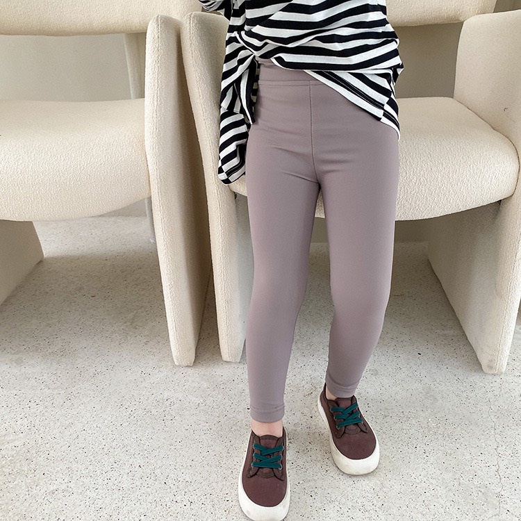 Quần legging cho bé gái chữ LUCKY