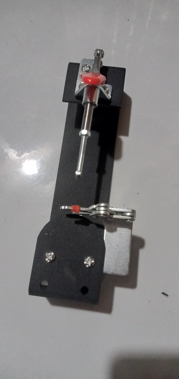 Dụng cụ buộc thun tiện lợi