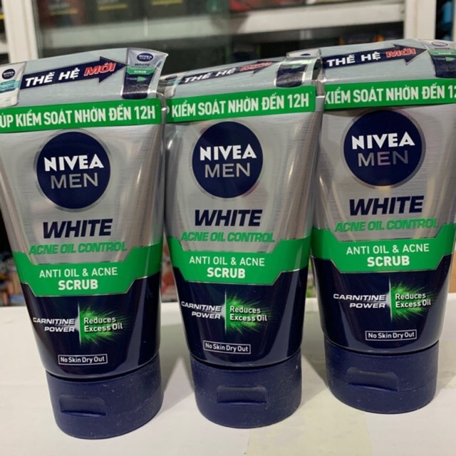 Sữa rửa mặt Nivea Men kiểm soát nhờn