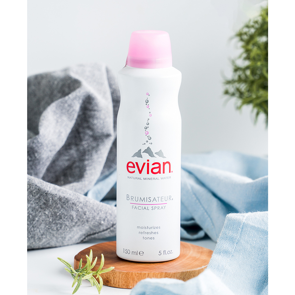 Nước Xịt Khoáng Evian 150ml