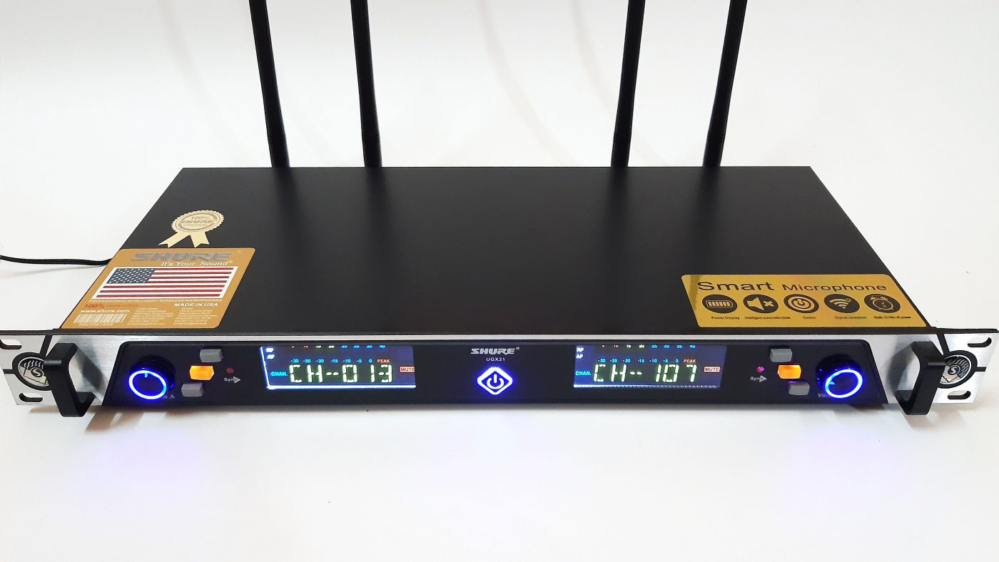 ( Bộ Míc 4 Anten Cao Cấp NHÂT 2024 ) Bộ 02 Micro Không Dây Cao Cấp Shure UGX 21.4 Antenna- Micro Không Dây Shure 21 Loại 1- Combo Mic Hát Karaooke Gia Đình Chất Lượng Âm Thanh Vượt Trội- Độ Nhạy Cao Hát Rất Nhẹ- Chống Hú Cực Tốt