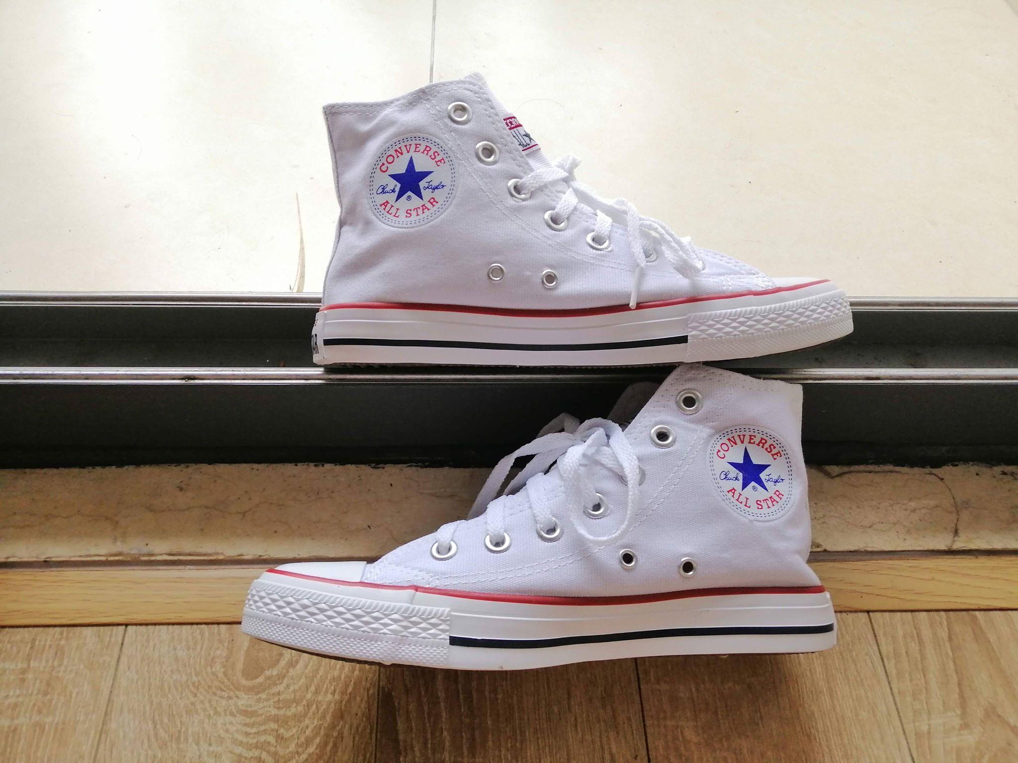 Giày Converse Classic trắng cổ cao