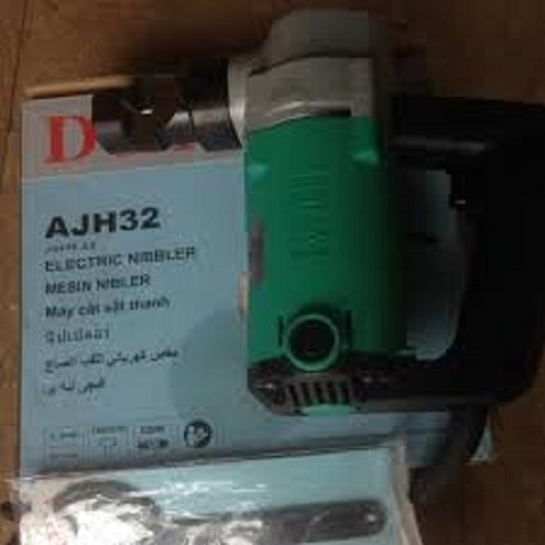 Máy Cắt Tôn DCA AJH32 - AJH32