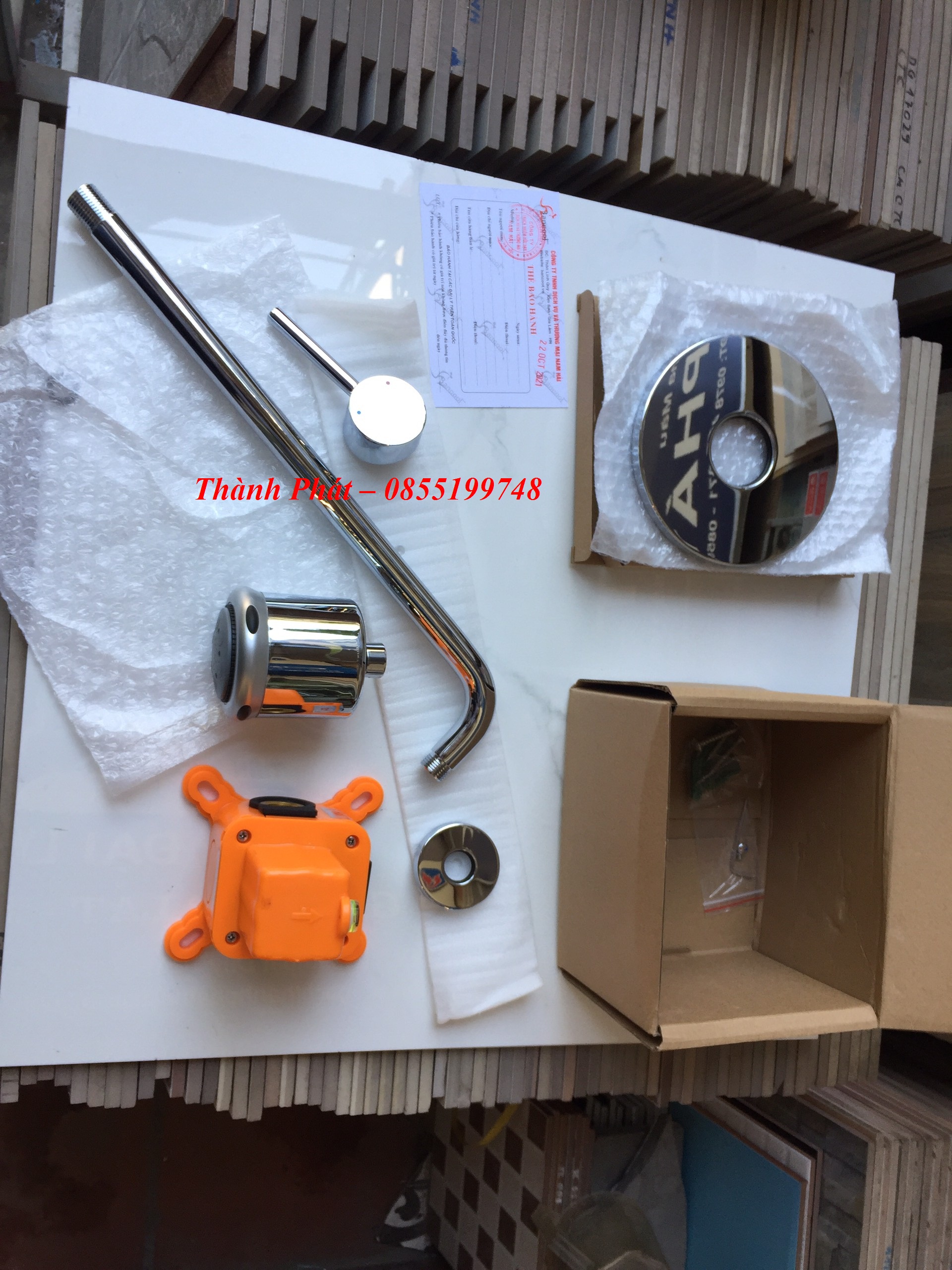 Bộ Sen tắm đứng âm tường Bancoot, SC6025