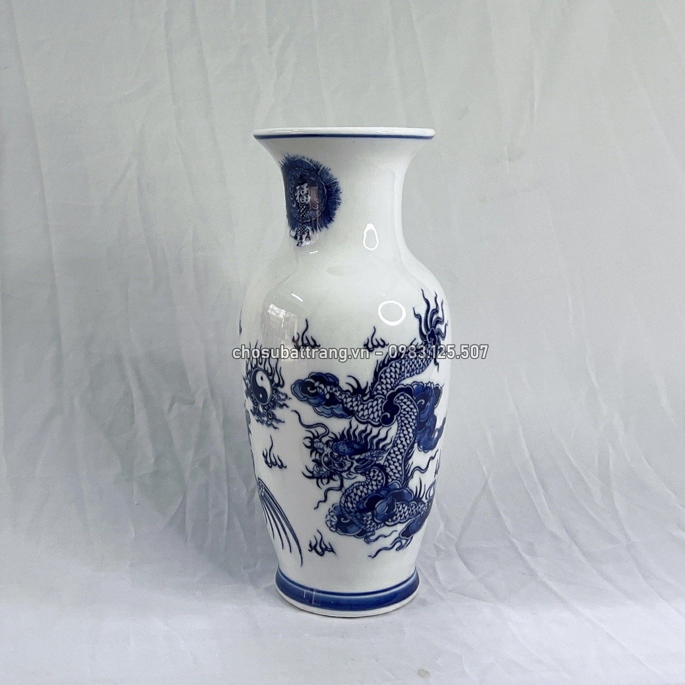Lọ lộc bình thờ men xanh lam