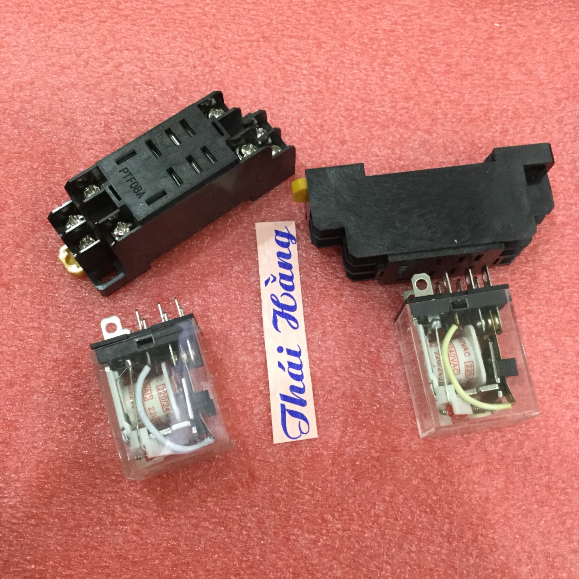 Rơ le 220 v /8 chân