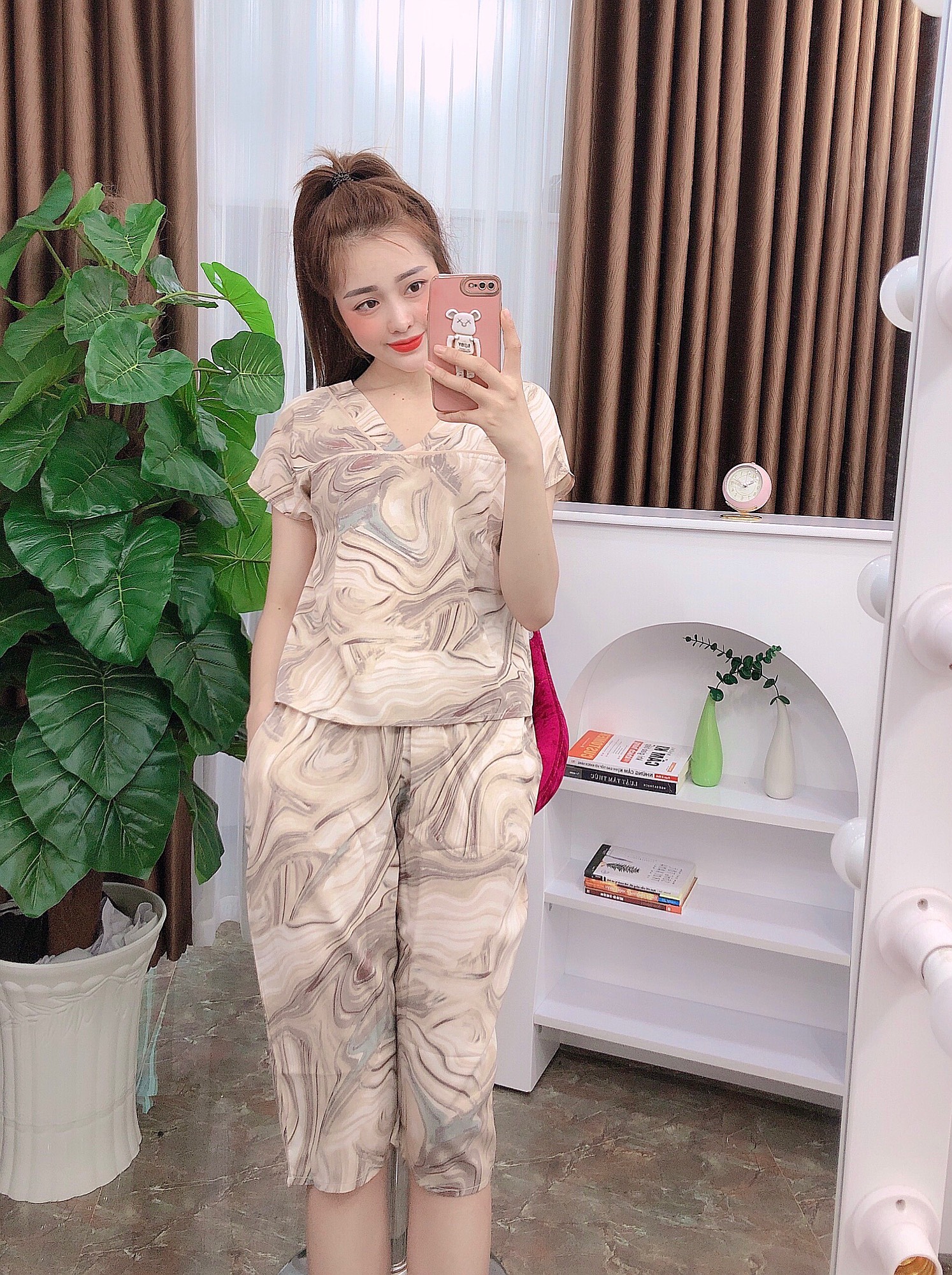 Bộ lụa lửng mặc nhà mùa hè