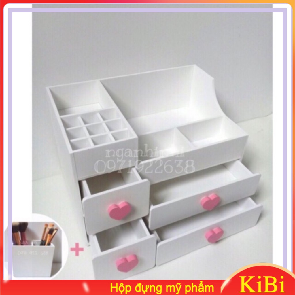 Kệ 4 ngăn màu trắng núm trái tim hồng đựng son