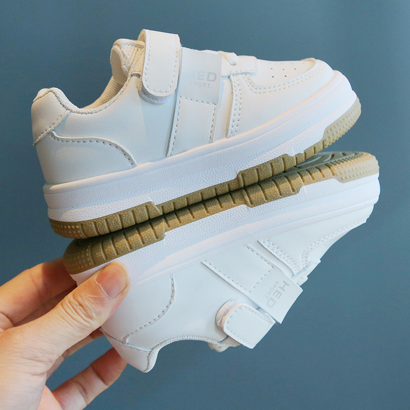 HOÀN TIỀN 15% - Giày Thể Thao Bé Trai Bé Gái Từ 1 - 12 Tuổi Màu Trắng Siêu Nhẹ Quai Dán Đế Êm Kiểu Dáng Thời Trang G96