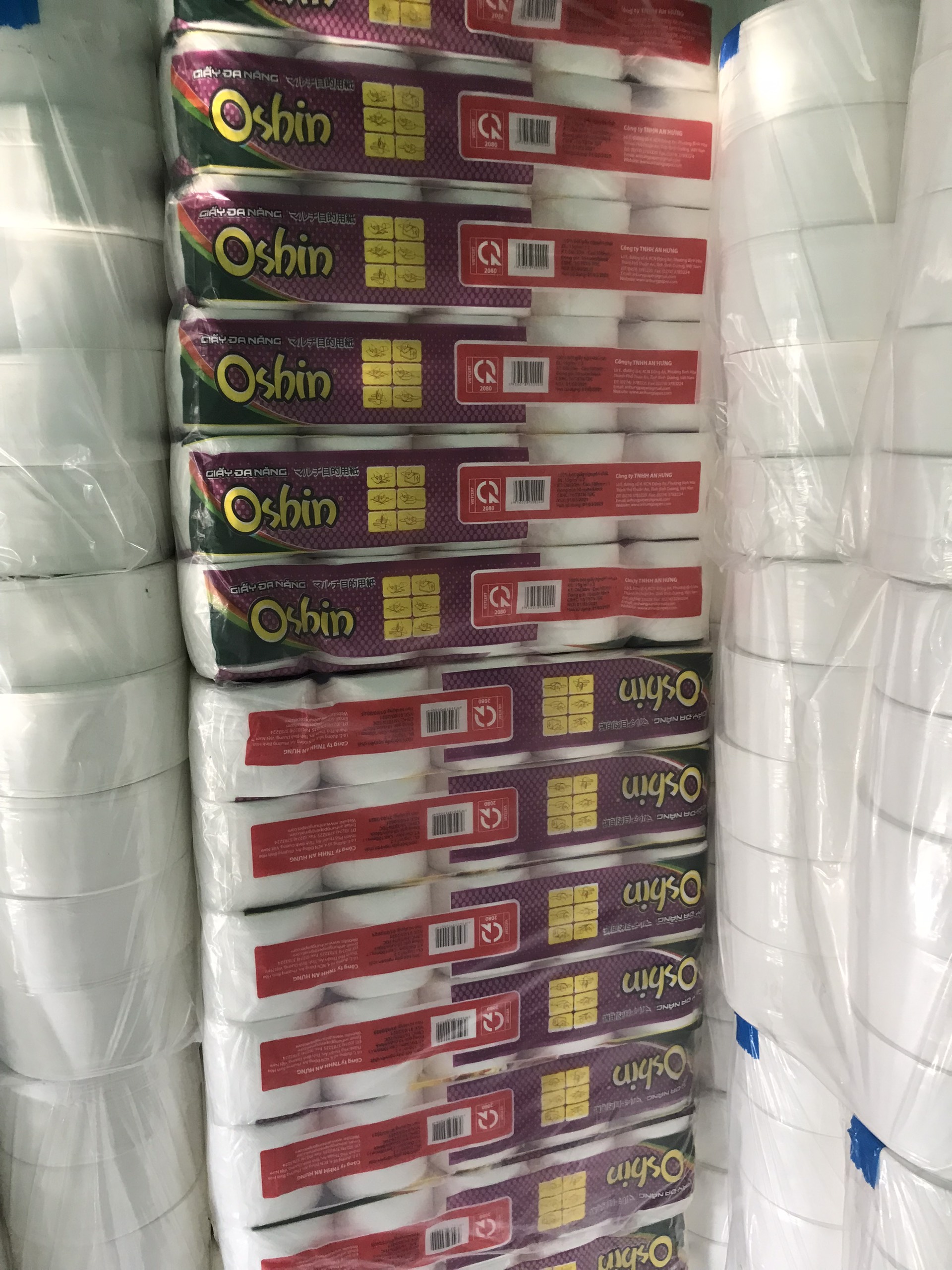 Giấy vệ sinh cao cấp Oshin ( 2 lớp, 900gr/1 bịch)