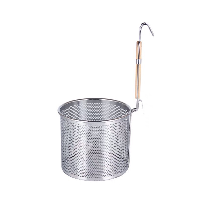 Vợt trụng hủ tiếu hình trụ lỗ cán gỗ nhiều size