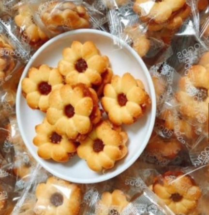 BÁNH BÔNG MAI NHÂN KHÓM