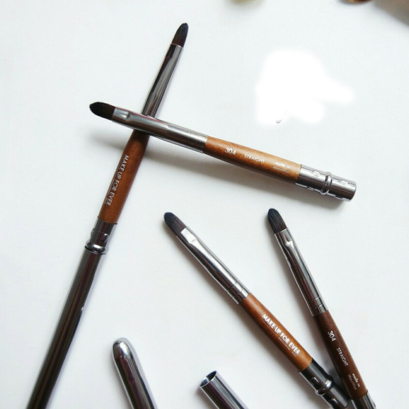 [HCM]Cọ Môi Make Up Forever #304