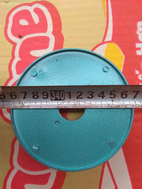 Đầu  cắt  cước cho máy cắt cỏ cầm tay, kèm 2 mét dây  cước  xịn  3mm, loại bo  cong chống đứt cước.