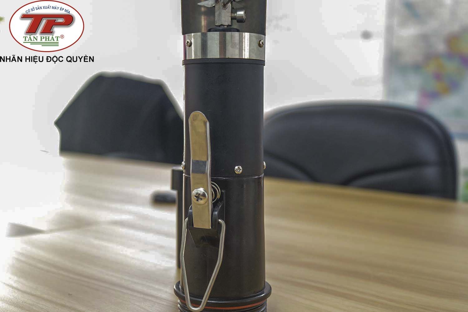 MÁY ĐÁNH VẢY CÁ BẰNG PIN GIÁ RẺ