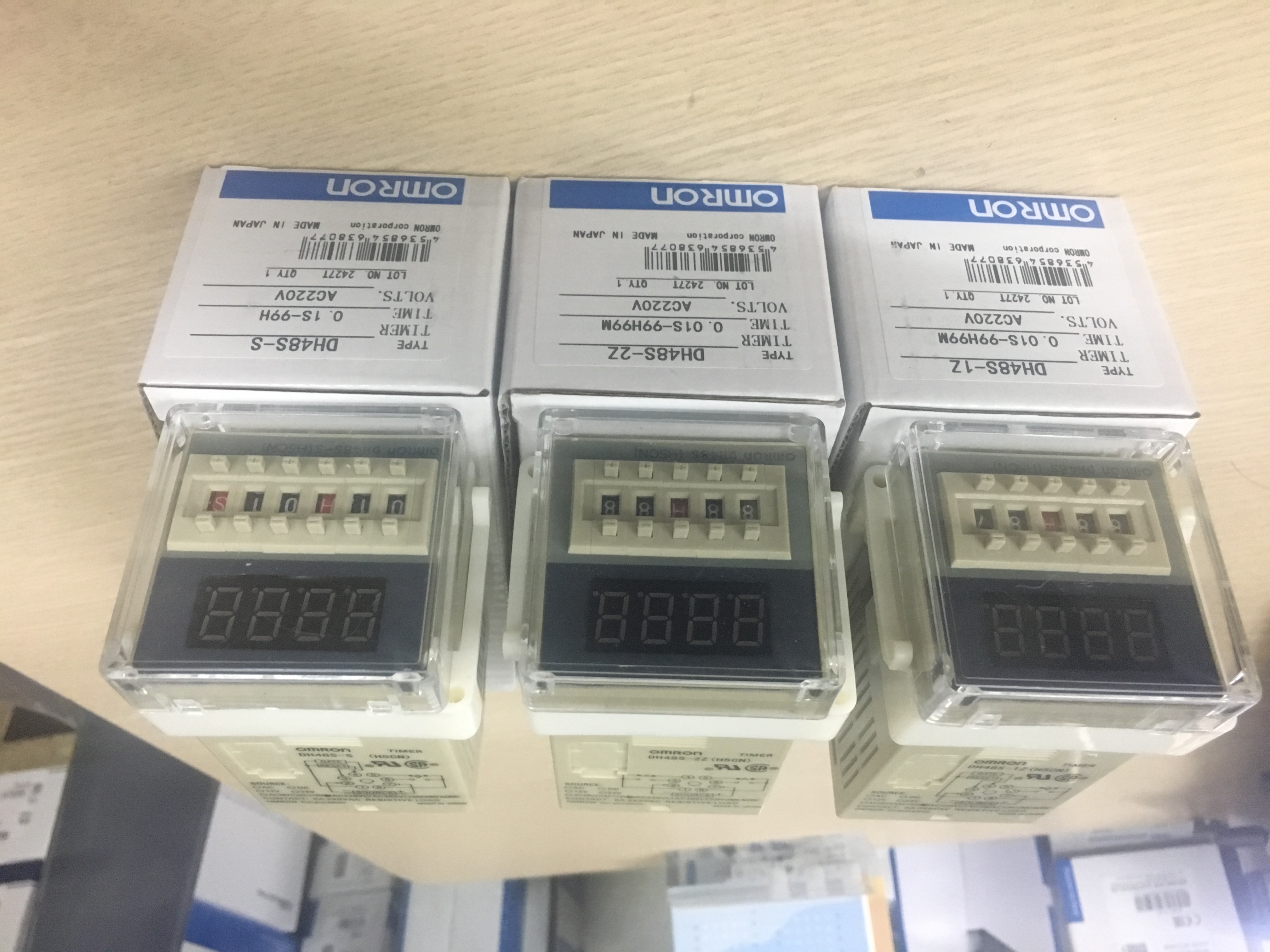 Rơle thời gian Omron DH48S-2Z