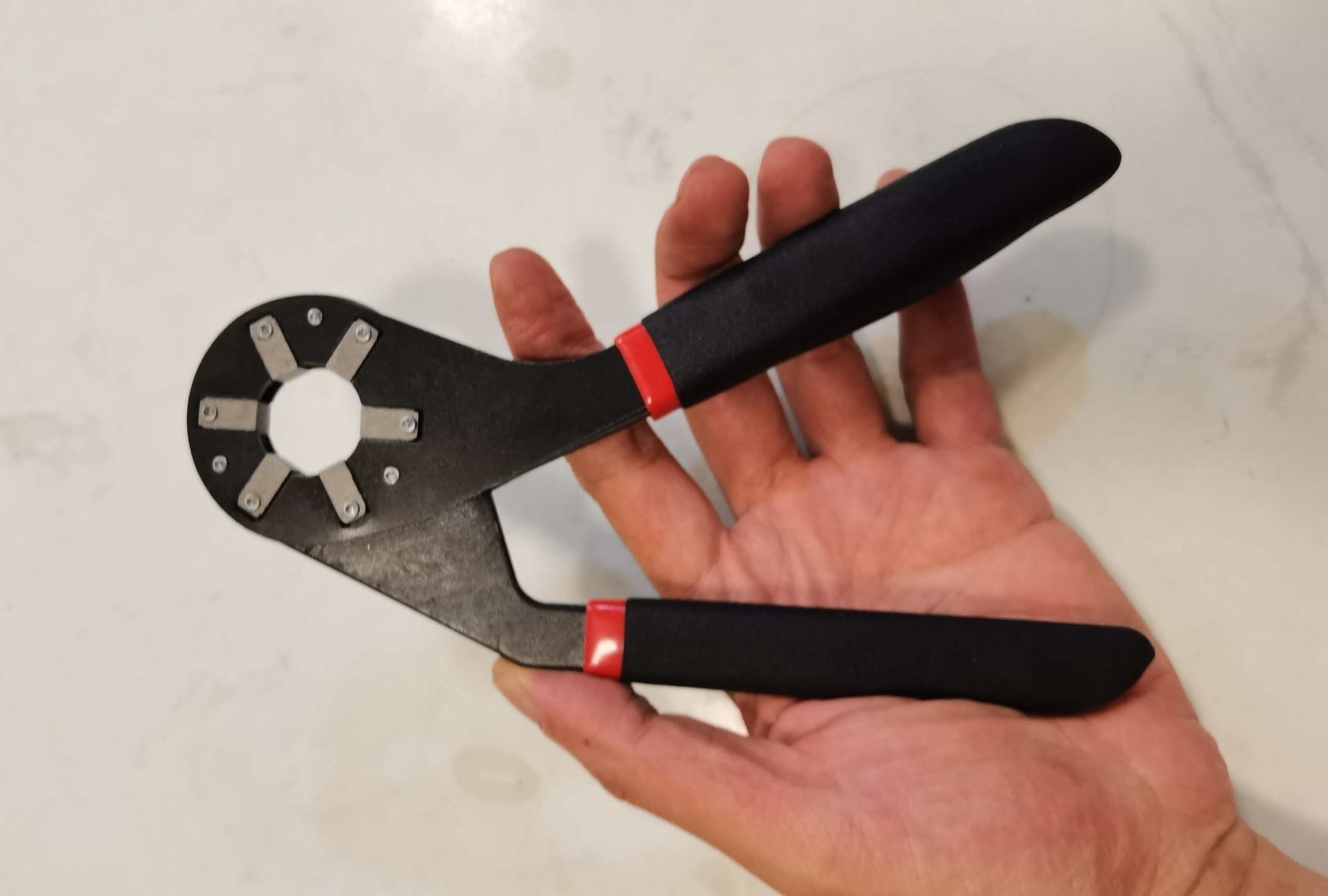 Cờ lê đa năng kẹp 8 inch