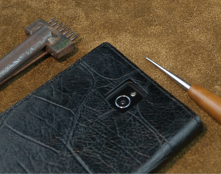 Bao da gập Blackberry Passport Q30 mẫu 1 da bò thật dán điện thoại vào bao da