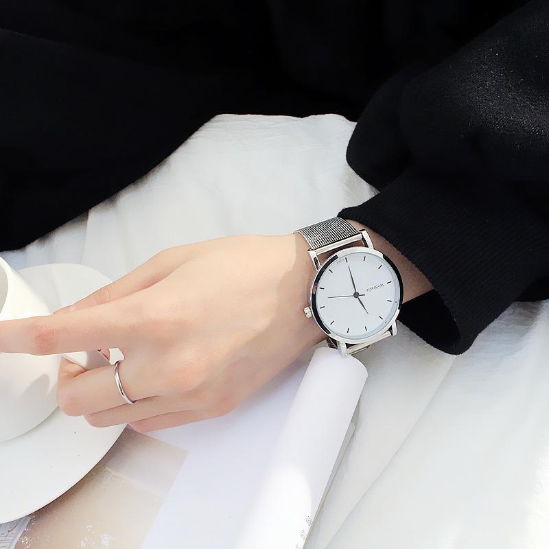 Đồng hồ dây đeo kim loại (Nam và Nữ)