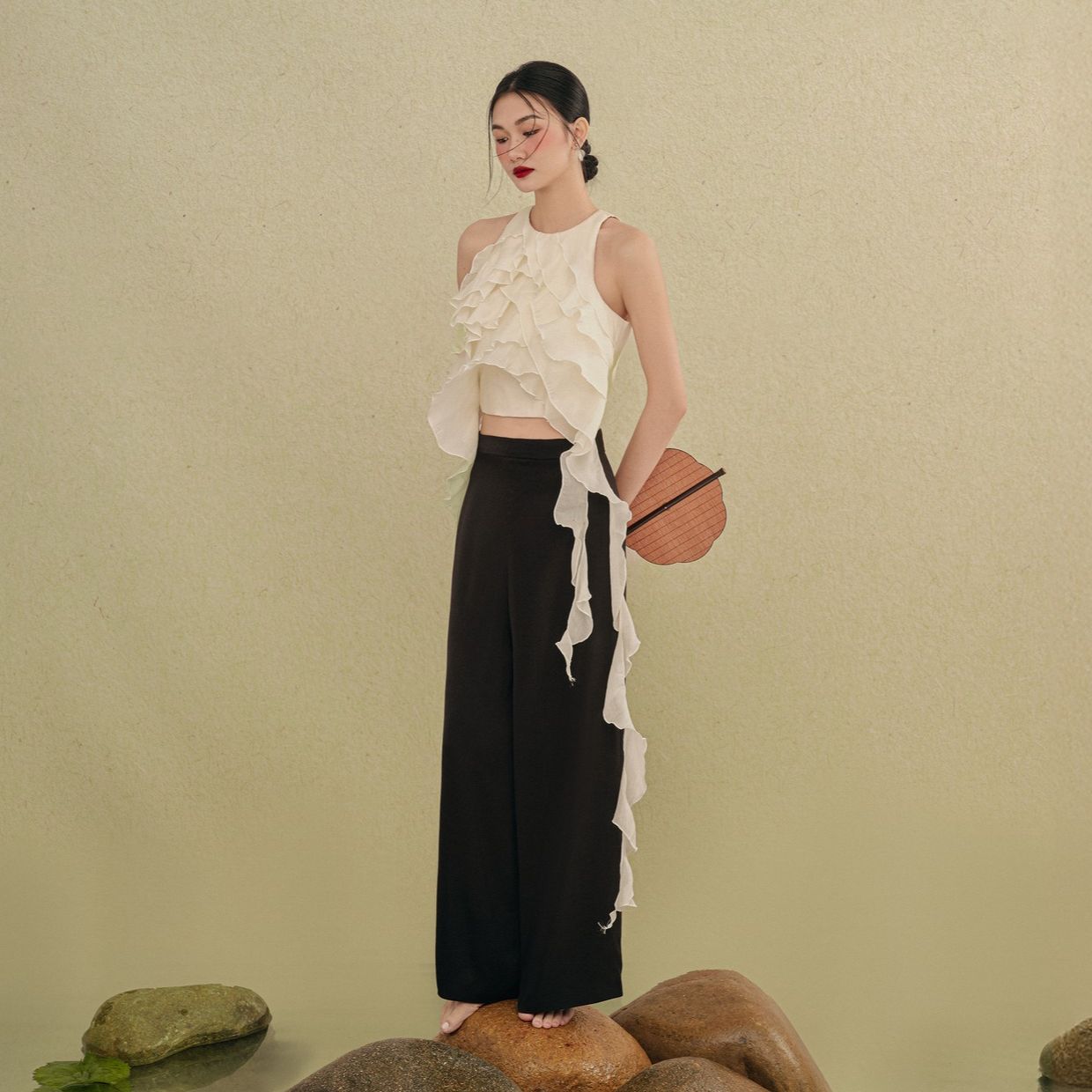 OLV - Quần lụa phối với áo dài Black Culottes ver 2