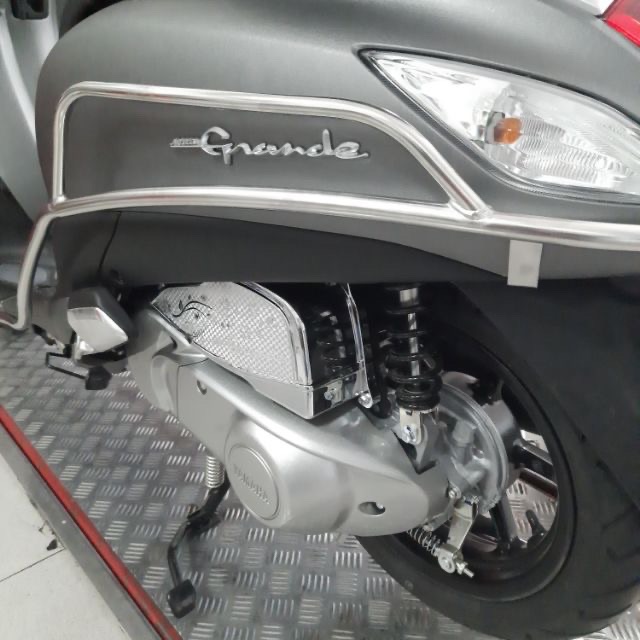Khung quây bảo vệ grande 2022-2020
