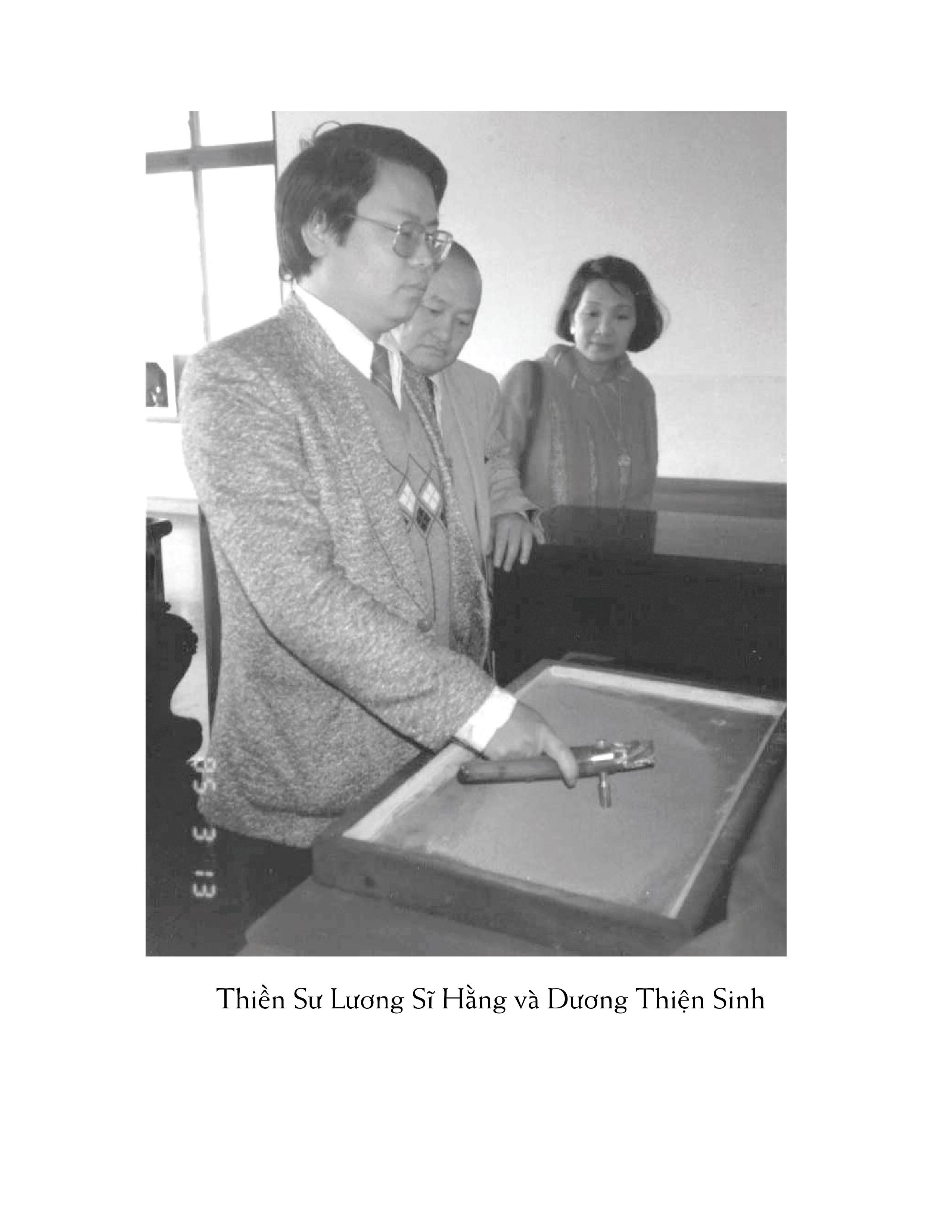 Sách Nhân Gian Du Ký