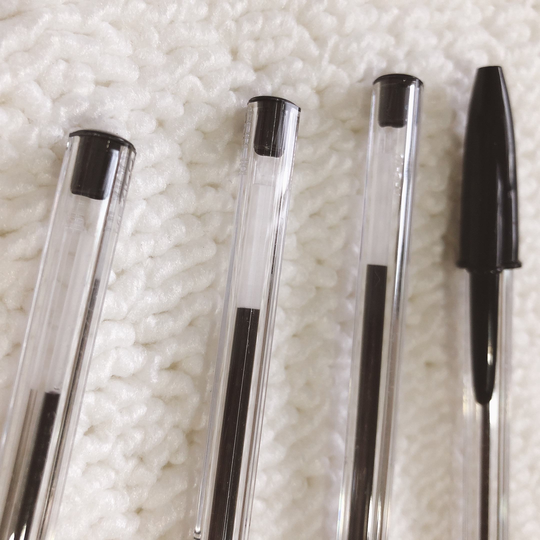 [HCM]COMBO 4 BÚT BI BIC ĐEN PEN TAPPING THÂN TRONG CRISTAL