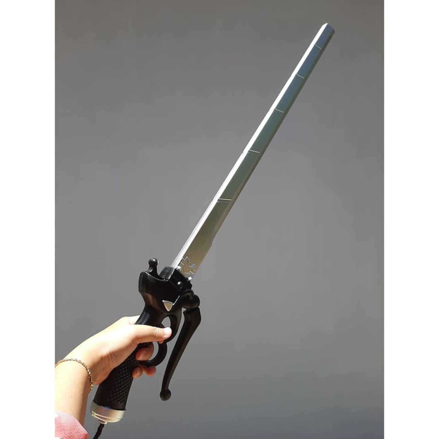 Mô hình Attack on Titan sword bằng foam 1m | Baystore