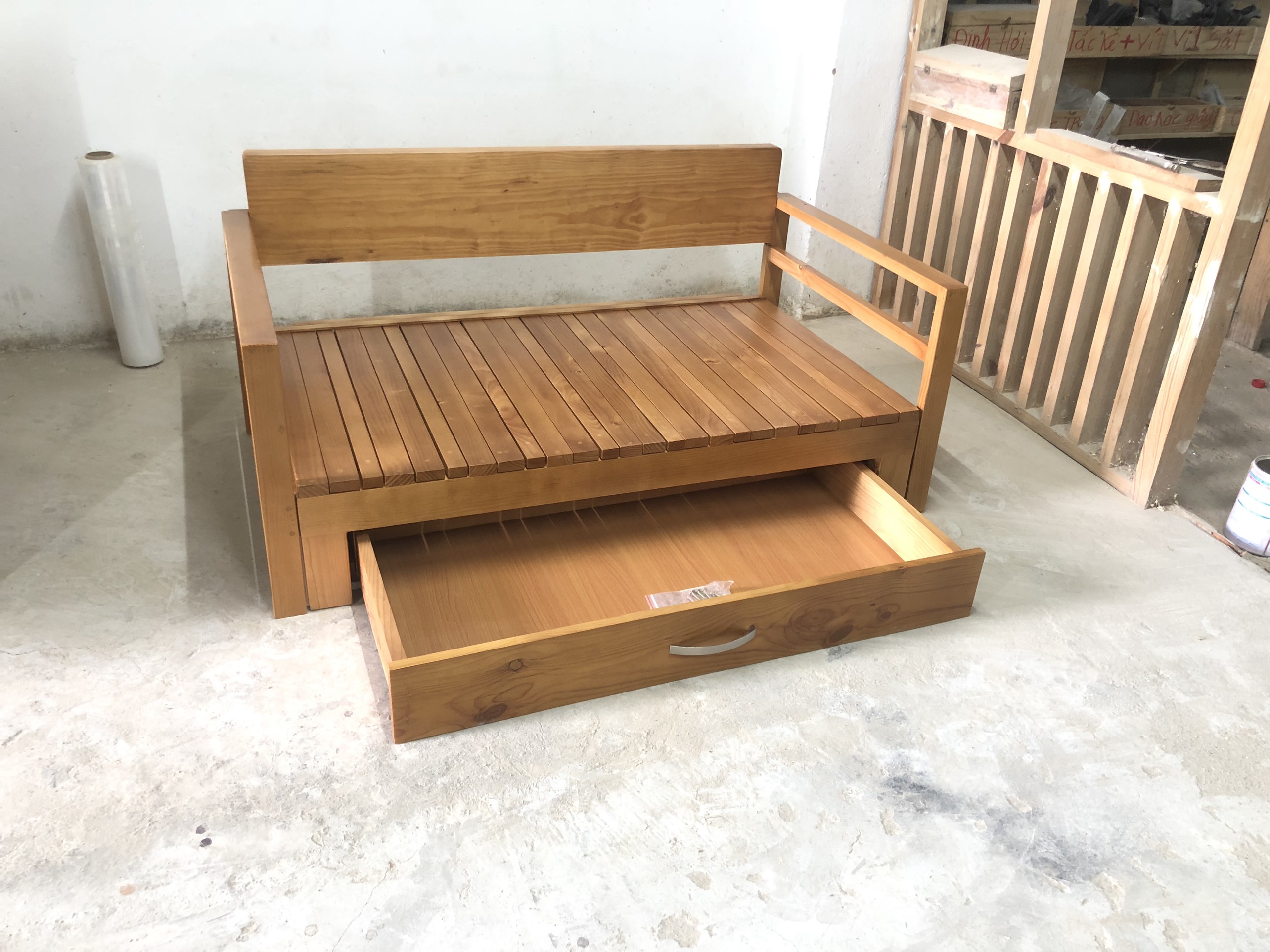 GHÊ SOFA GIƯỜNG GỖ TỰ NHIÊN 1MX2M