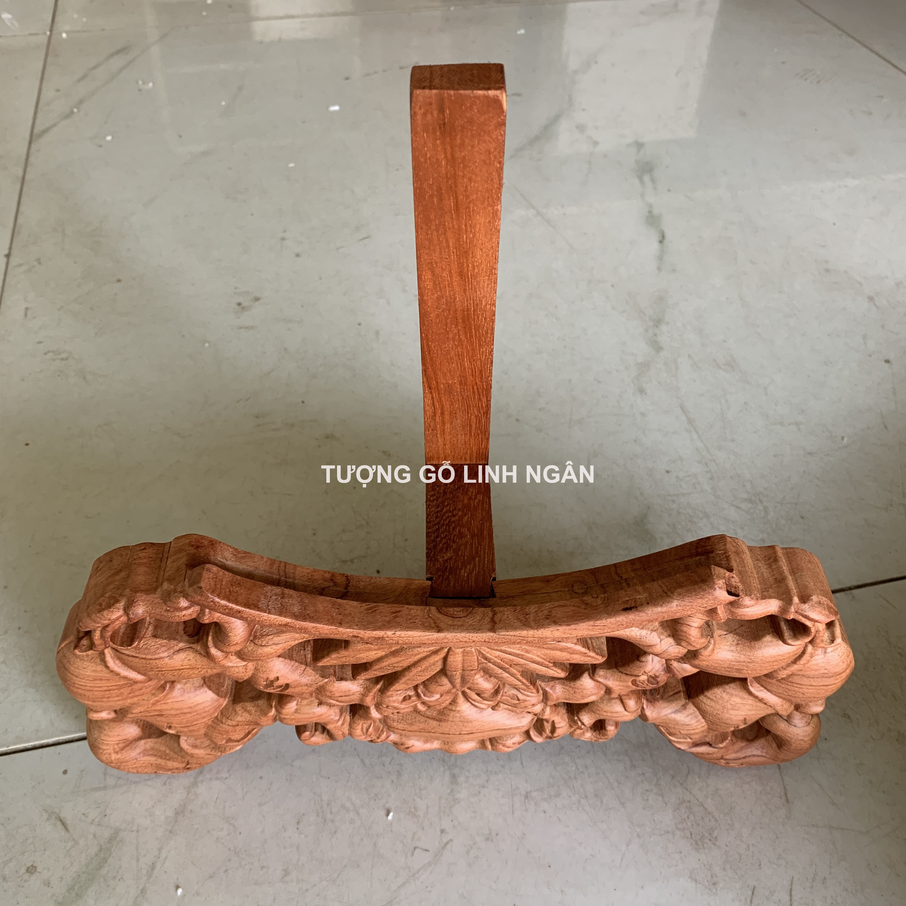 Tranh đĩa gỗ (mẫu Di lặc ) đường kính 30 cm