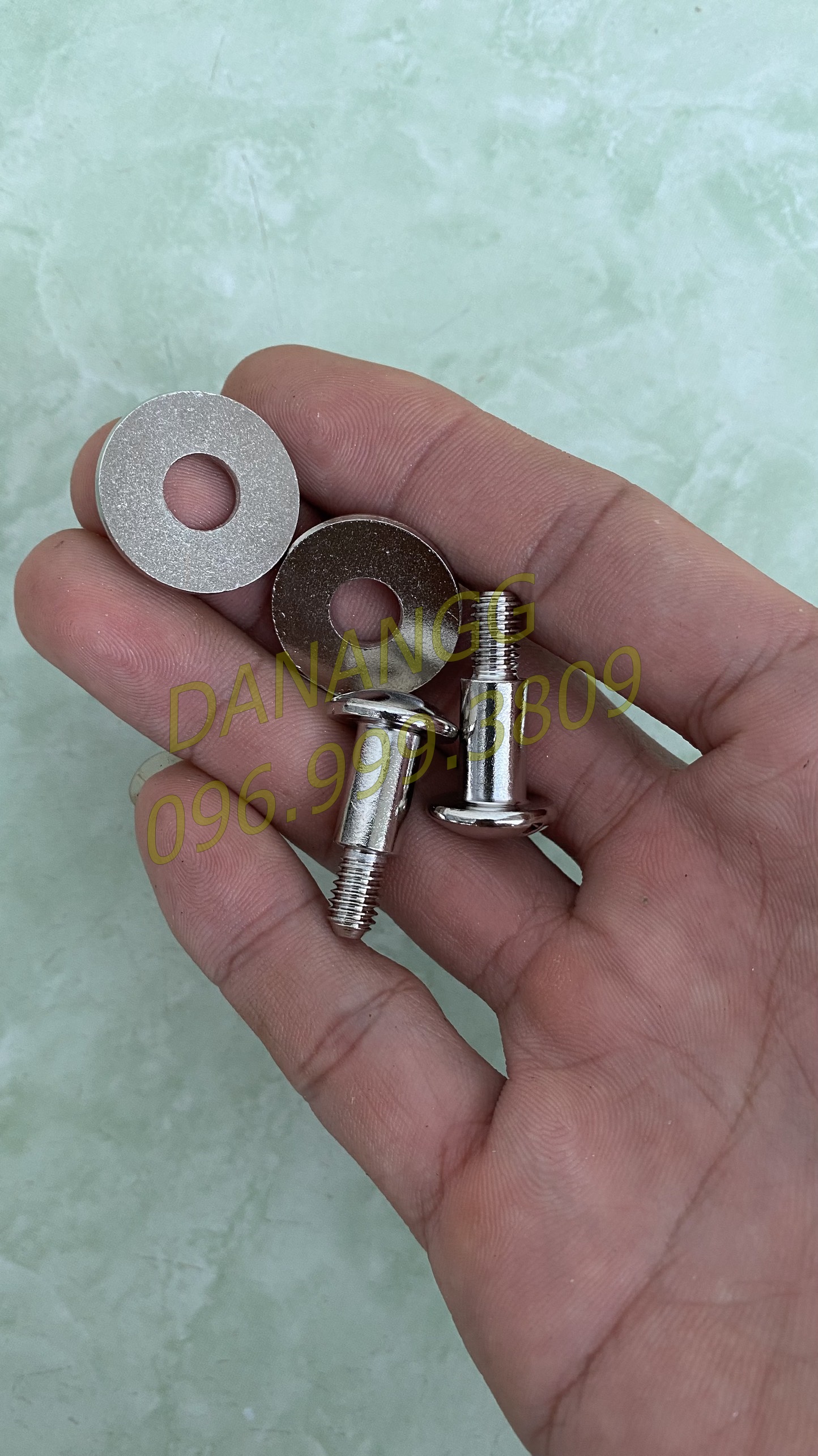 ốc bắt cốp xe dream thái cực đẹp