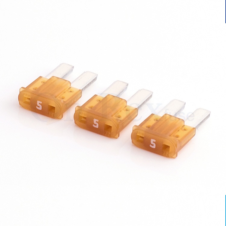 1 cái Cầu chì Micro 2 cho xe ô tô