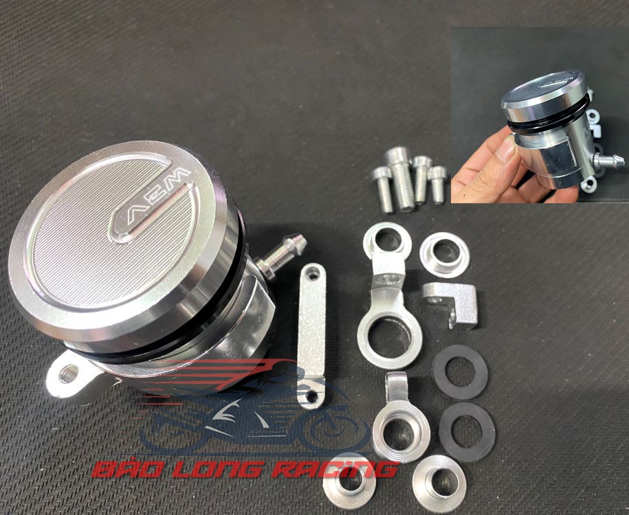 Bình dầu a.e.m + pass gắn cnc gắn xe máy màu bạc