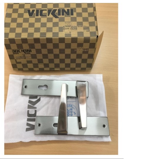 Khóa cửa Vickini trung 32004, khóa tay gạt giá tốt
