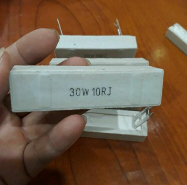 5 con trở sứ 15 ôm 30w chân cắm