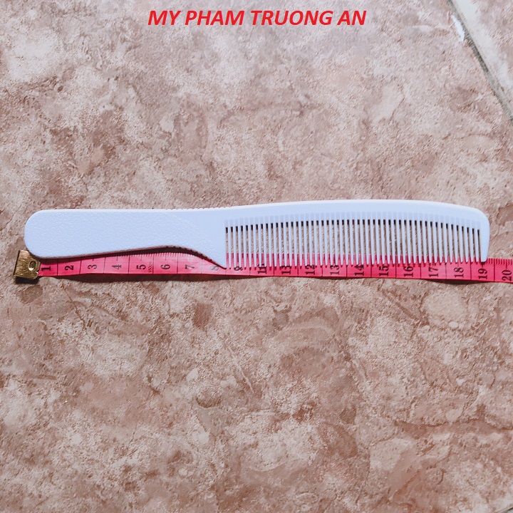 Lược cắt tóc nam thiết kế cong răng để cắt form termax 719