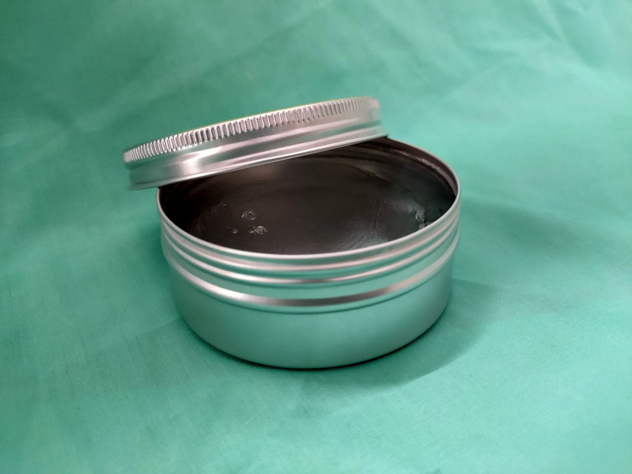 Wax tóc Lo. real trong - Trường Thọ, TĐ