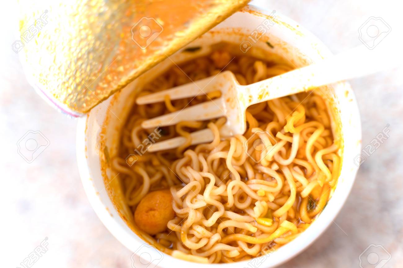 Mì tô Jin cay Ottogi 110g