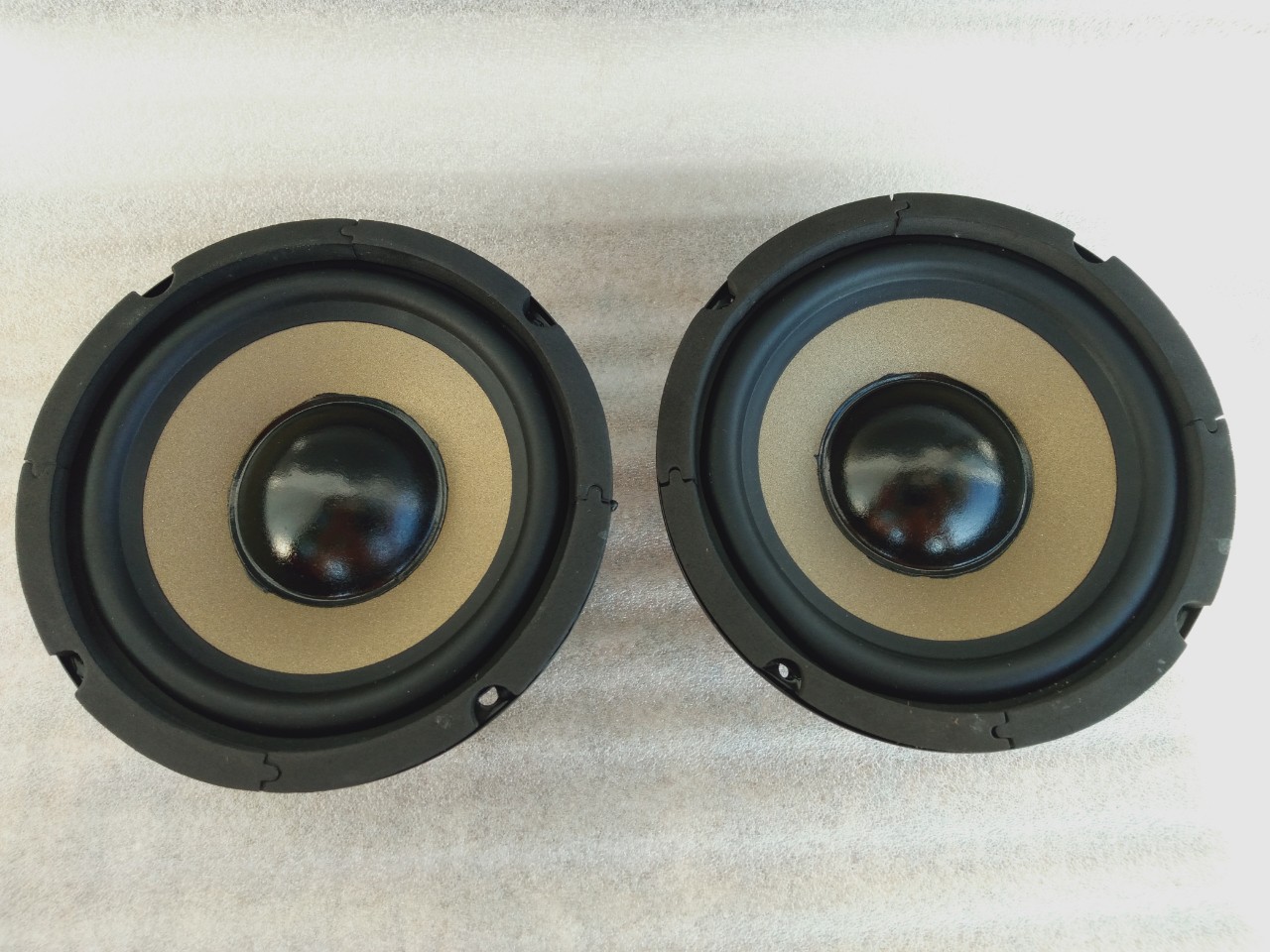 LOA- 1 CỦ LOA MID 12 HK MÀNG VÀNG