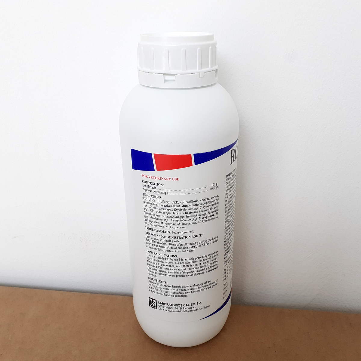Roxacin chống nhiễm khuẩn cho tôm cá chai 1Lit