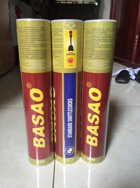Cầu lông 3 sao hộp 10 quả ( giá siêu rẻ )
