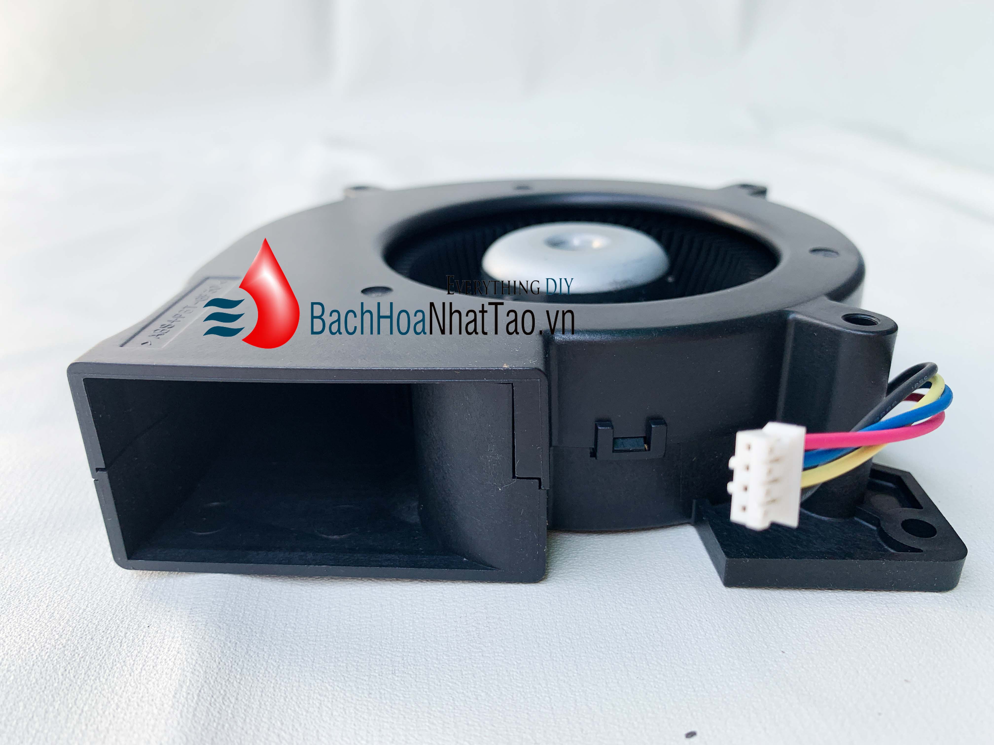Quạt Sò Nidec Servo 12cmx12cm 12v