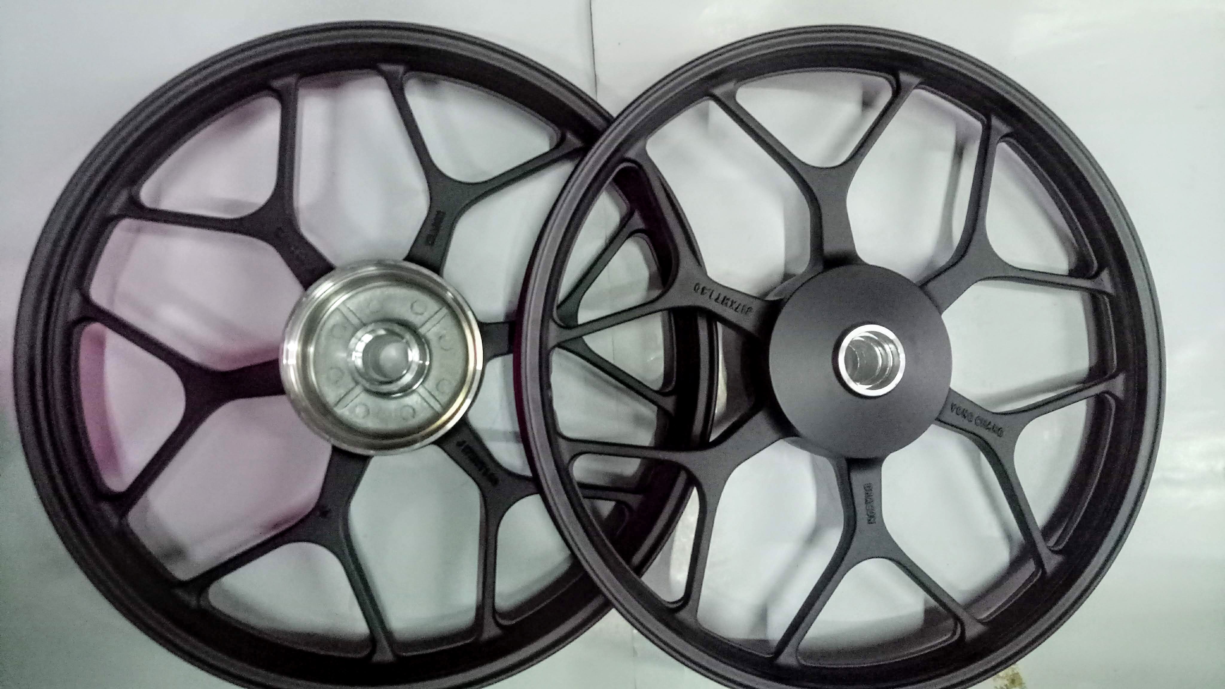 Mâm kiểu Winner dành gắn cho Wave Alpha, Blade thắng đùm