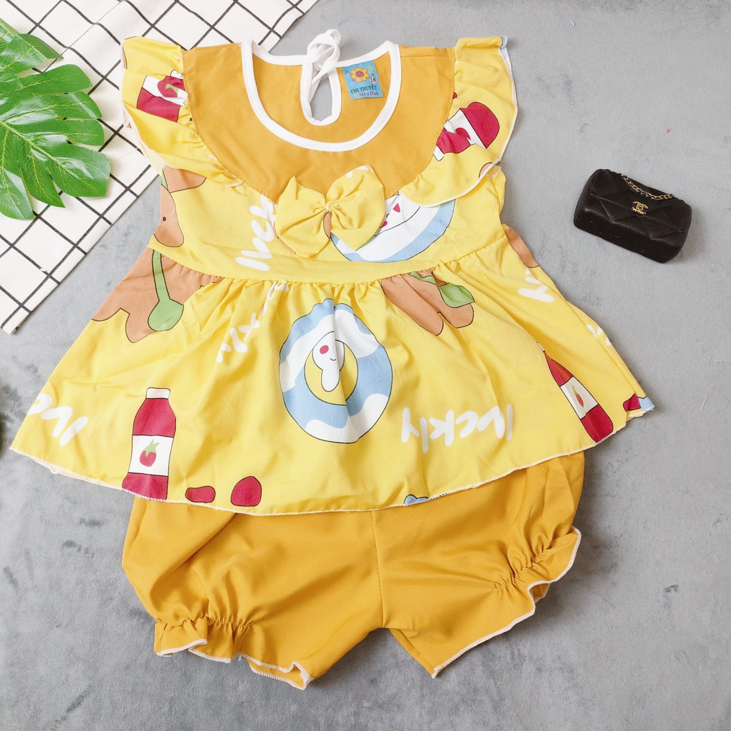 Bộ Lụa Cánh Tiên Phối Nơ Bé (giao màu ngẫu nhiên) (12-18kg)