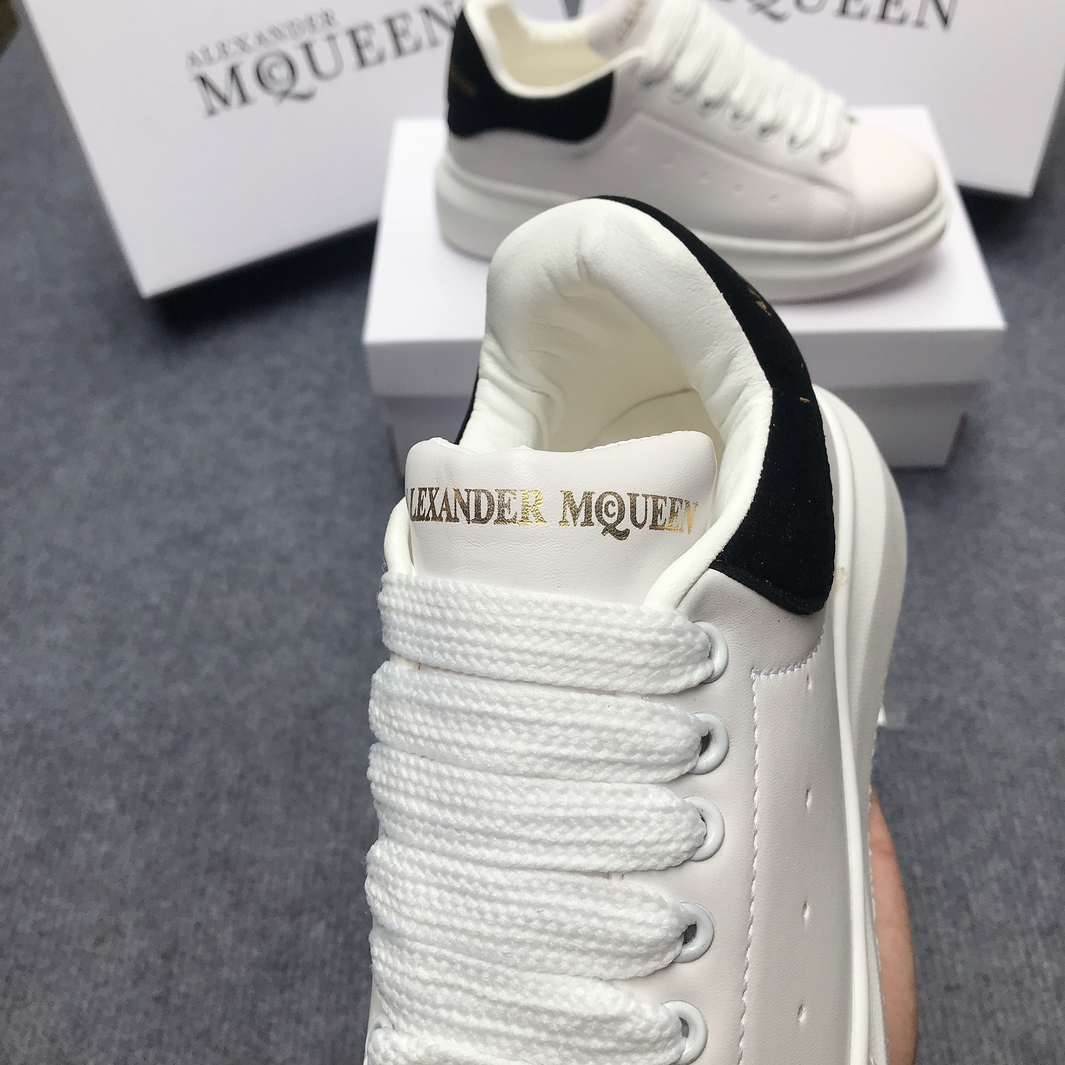 [Fullbox, Bill + Tất + Lọ tẩy trắng] Giày thể thao nam nữ Alexander Mcqueen 36-43