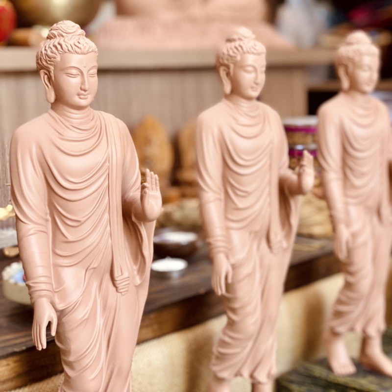 tượng  phật  thích  ca  ban  phước  đứng