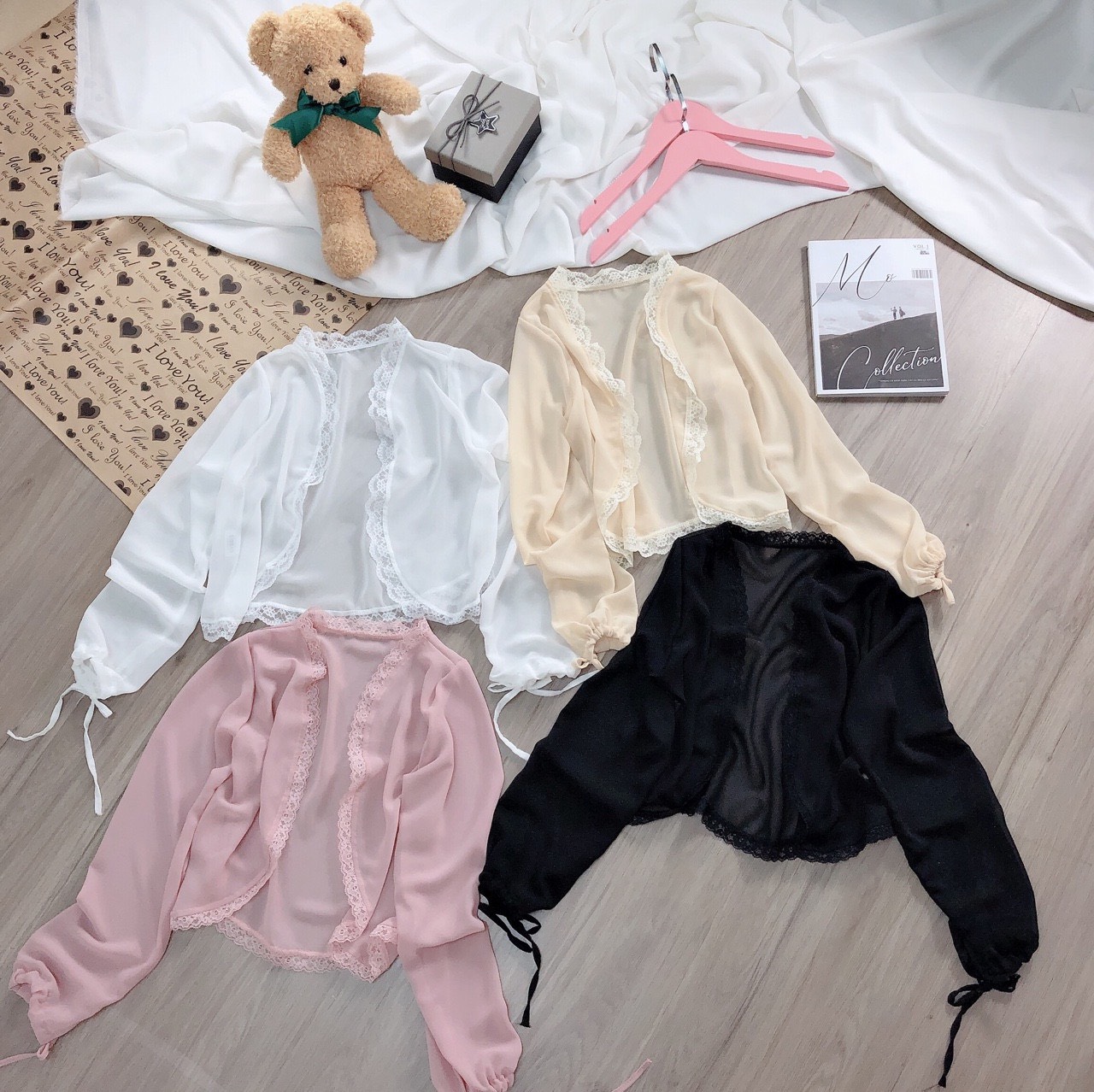 Áo khoác voan dáng lửng bánh bèo