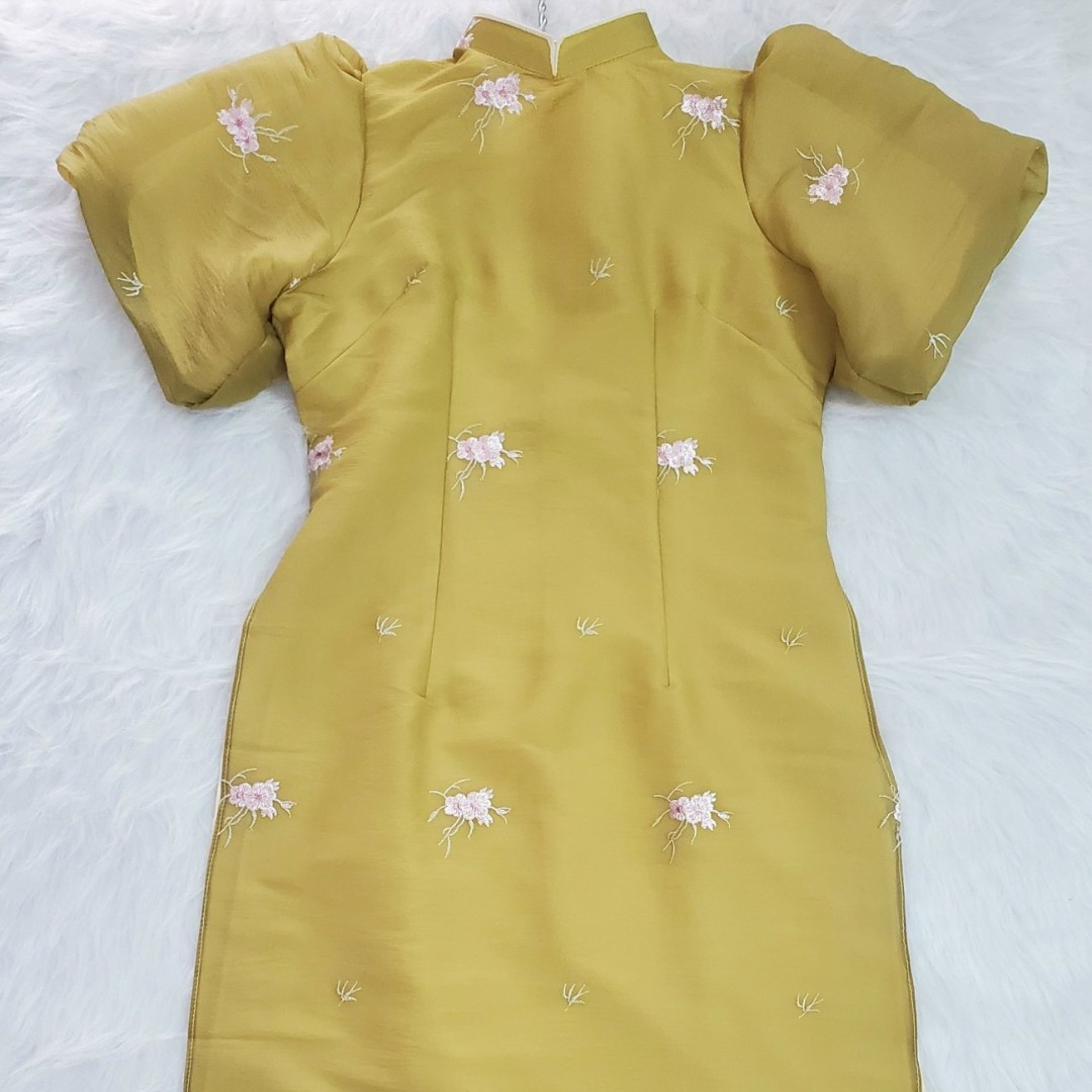 Bộ áo dài cách tân tơ thêu 4 tà