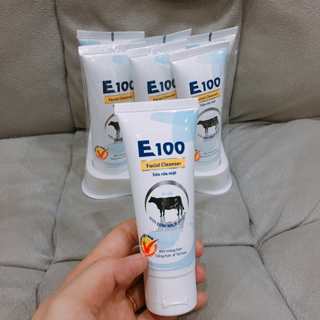 Sữa rửa mặt dưỡng trắng da e100 con bò facial cleanser 80ml
